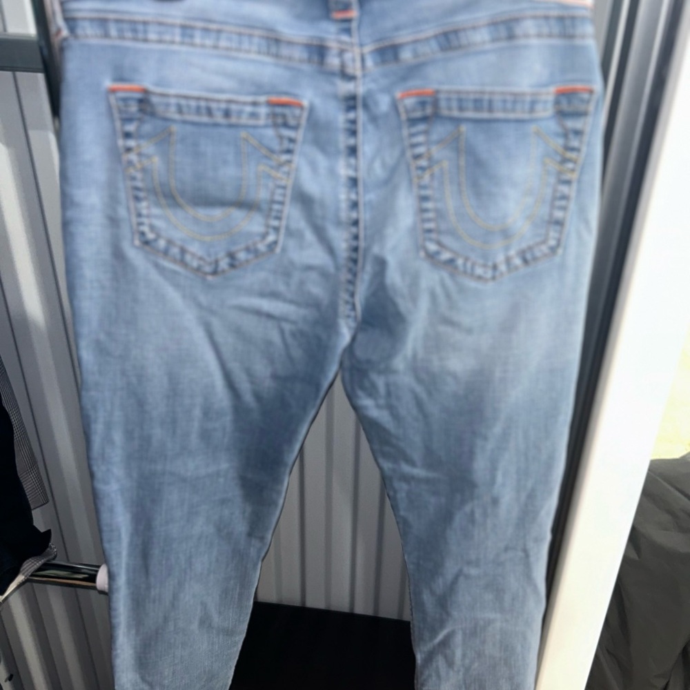 Like new true religion jeans. Size 32 curvy skinny stretch denim. - Picture 2 of 6